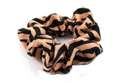 Scrunchie camel streep - HAIRPIN.NU